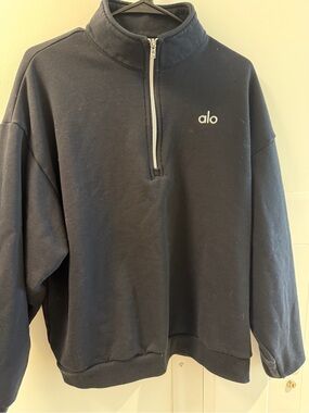 ALO Yoga Men’s Black Half-Zip Pullover Sweatshirt